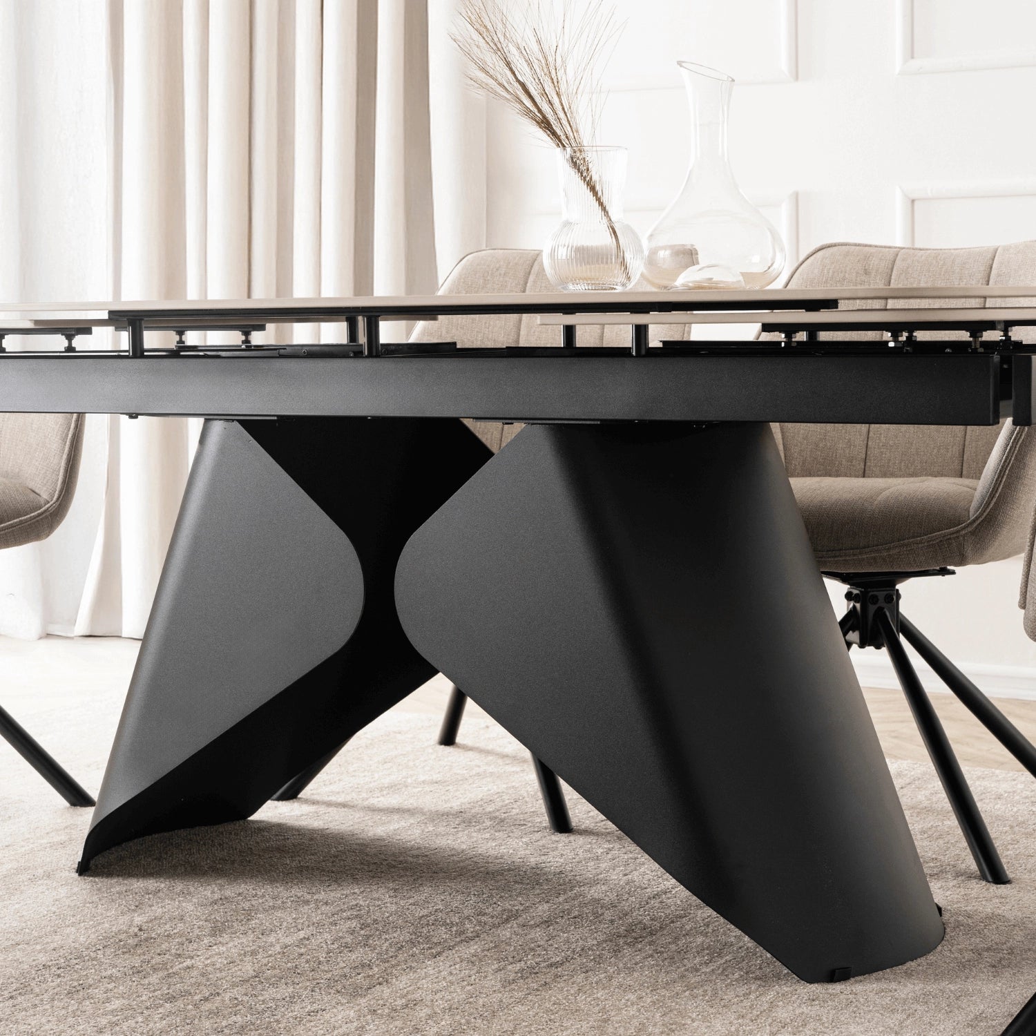 Toscana Extending Dining Table — Oak Ceramic, Seats 6–8